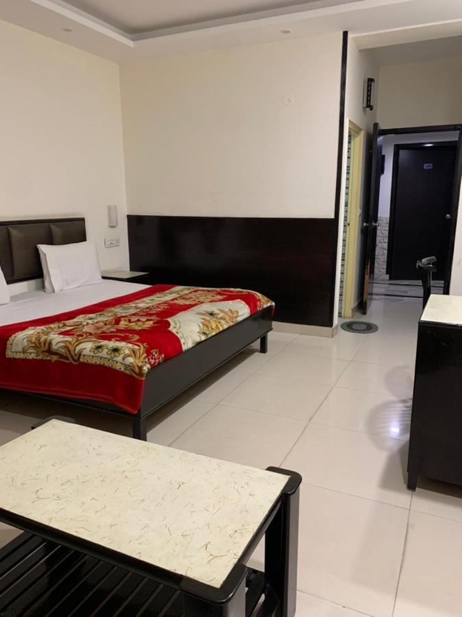 Hotel Raman'S Jagādhri Εξωτερικό φωτογραφία
