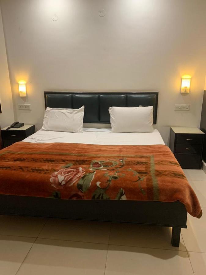 Hotel Raman'S Jagādhri Εξωτερικό φωτογραφία