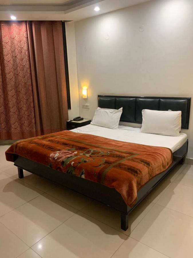 Hotel Raman'S Jagādhri Εξωτερικό φωτογραφία