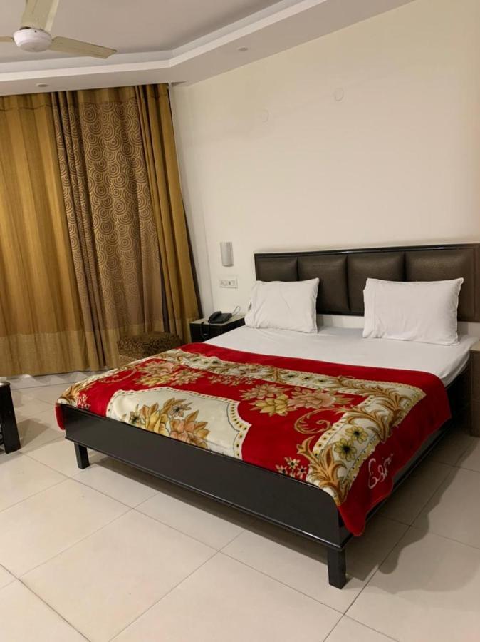 Hotel Raman'S Jagādhri Εξωτερικό φωτογραφία