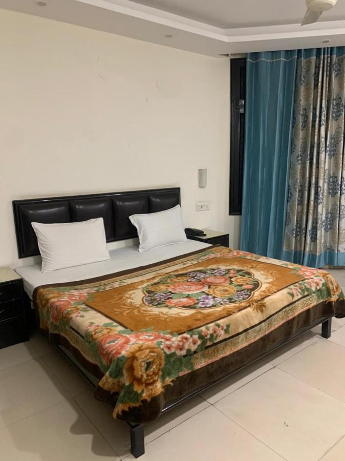 Hotel Raman'S Jagādhri Εξωτερικό φωτογραφία