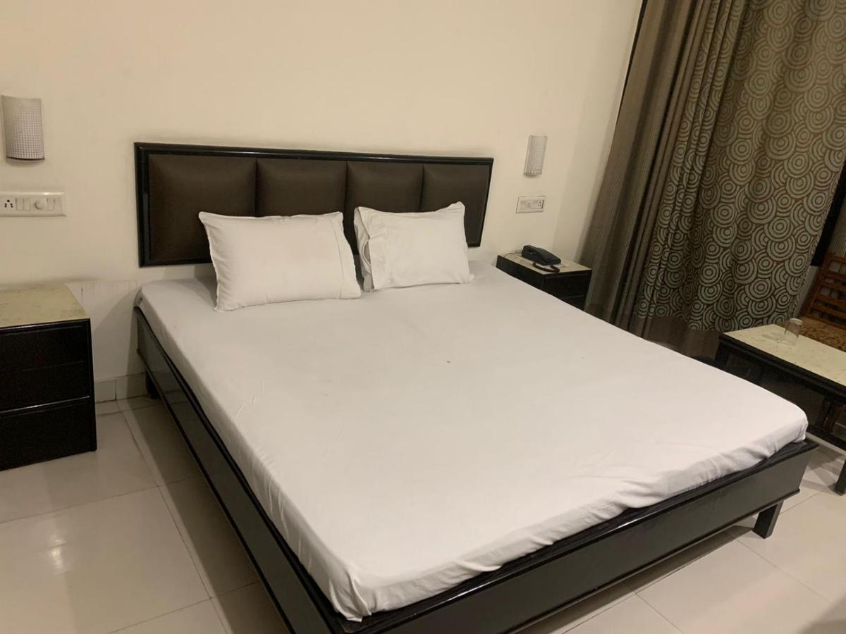 Hotel Raman'S Jagādhri Εξωτερικό φωτογραφία