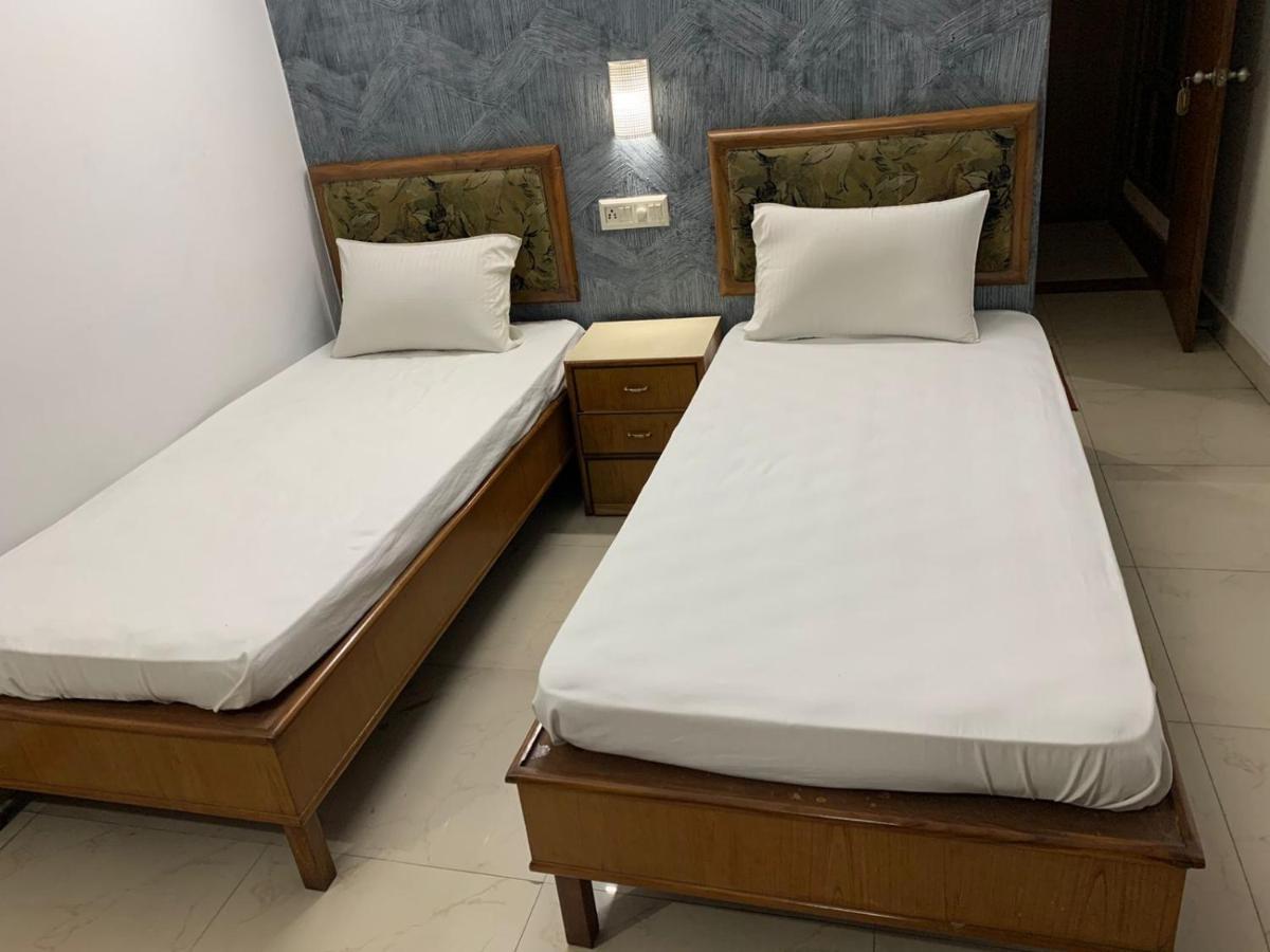 Hotel Raman'S Jagādhri Εξωτερικό φωτογραφία