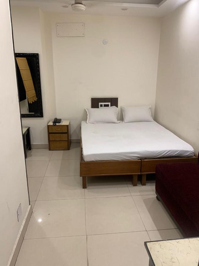 Hotel Raman'S Jagādhri Εξωτερικό φωτογραφία